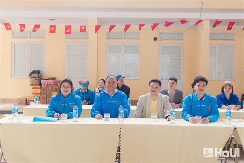 Hành trình “Đông ấm vùng cao”: Tuổi trẻ viết nên câu chuyện tử tế nơi vùng cao Tân Mai